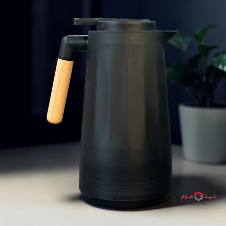 أسود